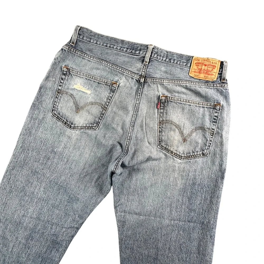 Y2K Levi's 569 Loose Straight Fit Mens 37x33 Jean Light Wash Distressed Baggy‎